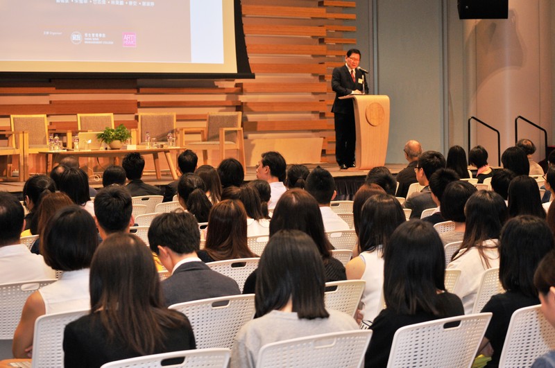 Professor Gilbert Fong, Provost gave a welcoming remark at “Art Forum: Animals and Inspiration”